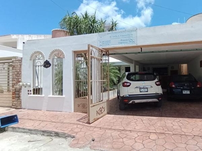 ¡¡¡VENTA!!! Casa en Fracc. Montecarlo, opción para oficina, en Mérida, Yucatán