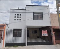 gran casa bien ubicada en colonias del poniente