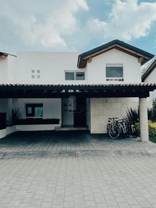 Casa en condominio en renta en Lomas del Campanario II, Querétaro, Querétaro