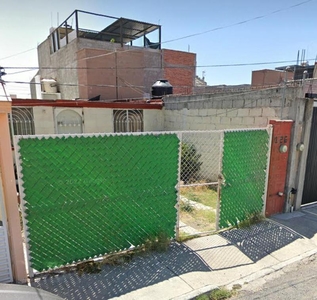 CASA EN REMATE EN FRACCIONAMIENTO EL VERGEL EN QUERETARO