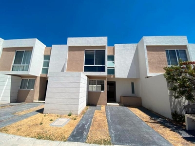 Casa en venta en Aguascalientes, Residencial Punta del Cielo, zona de gran plusvalía a