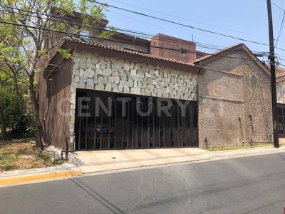 Casa en VENTA en CUMBRES 4TO SECTOR en MONTERREY