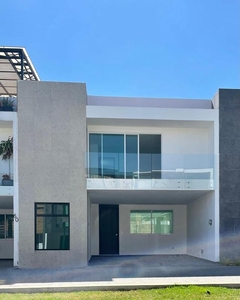 VENDO CASA NUEVA $2,995,000 SAN PEDRO CHOLULA PUEBLA FRACC CON VIGILANCIA 3 RECAMARAS