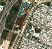 se vende terreno de 2,811 m2 ideal para negocio u oficina en fco de montejo ii