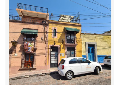 Casa Y/o Hotel En Venta En Centro De Querétaro
