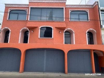Renta de Casa - LOMAS DE TECAMACHALCO - - 5 recámaras - 365 m2