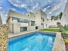 casa en venta, colonia del valle, zona los ríos, cerca de calzada del valle.