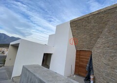 Casa en Venta en Sierra Alta 9no. Sector