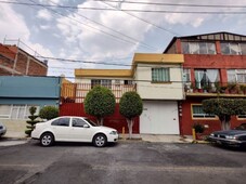 Hermosa casa en Residencial Zacatenco