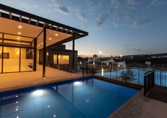 Hermosa Residencia en Villa Carriedo, 4 Habitaciones, Roof Garden, Alberca..