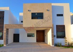 ¡Nueva! Casa en Venta, Ampliación Senderos, Torreón, Coahuila