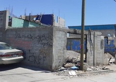 Terreno en esquina a una cuadra de avenida principal en colonia sanchez taboada
