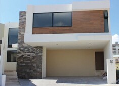 VENTA DE CASA EN FRACC. PUNTA SAN LUIS