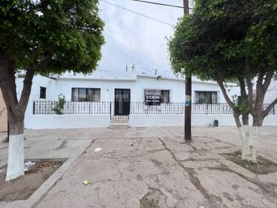 Se VENDE casa col. Centro, Huatabampo, Sonora