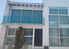 RESIDENCIA EN VENTA EN LOMAS DE ANGELOPOLIS 2, CERCA DE SONATA