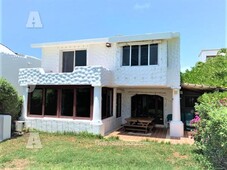 casas en venta - 250m2 - 3 recámaras - punta cancun - 900,000 usd
