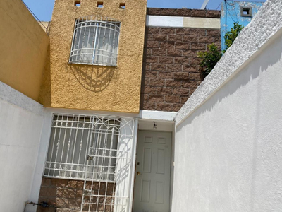 Casa en venta Circuito De Los Pericos, Bulevares Del Lago, Villa Nicolás Romero, Estado De México, México
