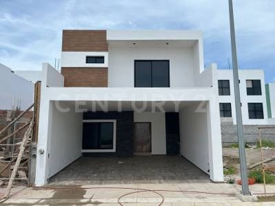 Casa en Venta en Mazatlan, Sinaloa, Mexico. Atlántico Residencial.