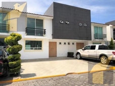 3 cuartos, 149 m casa en venta en fracc. alteza a unos pasos de prepa 5 y