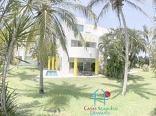 3 cuartos, 220 m cad xcaret 650. alberca, jardín y acceso al campo de golf