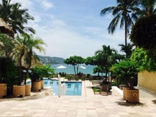 4 cuartos, 350 m amplio departamento sobre playa en costera acapulco