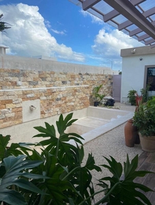 Casa en venta en Merida de 1 piso con piscina en Chichi Suarez