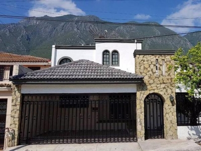 Doomos. CASA EN VENTA EN LAGOS DEL BOSQUE ZONA CONTRY EN MONTERREY NUEVO LEON