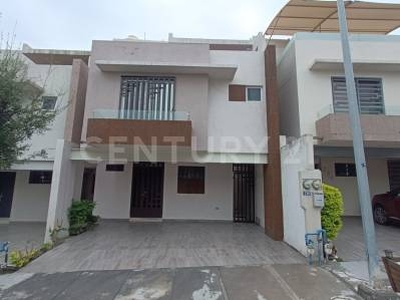 Casa en Renta en Cumbres La Rioja, García, Nuevo Leon