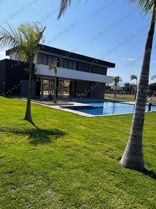 CASA EN VENTA DE 4 RECÁMARAS CERCA DE VIDANTA EN RIVIERA NAYARIT