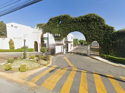 Casa En Venta En Col. Bosques De Saint Germain, Puebla. Hmb74