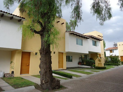 Casa En Venta En El Centro Del Pueblito