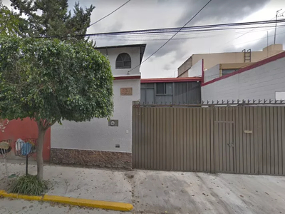 Casa En Venta En Naucalpan, Col. Jardines De San Mateo, Tum