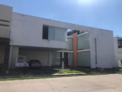 Casa en Venta en Olivos Residencial