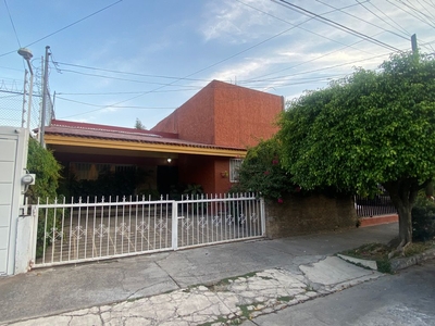 Casa para REMODELAR en Prados Providencia