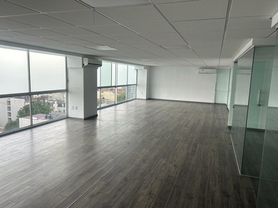 Excelente Oficina Acondicionada En Renta De 459 M2 Insurgent