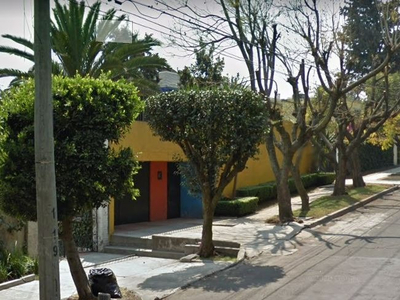 Remato Casa Amplia En La Colonia Lomas De Chapultepec