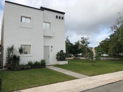 Renta De Casa En Residencial Mallorca