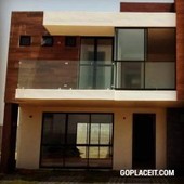 En Venta nueva, HERMOSA Y AMPLIA CASA en Fraccionamiento Ex-hacienda Santa Inés, Estado de México - 3 recámaras - 178 m2