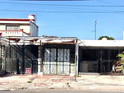 Doomos. Casa en venta en Mérida, Garcia Ginerés