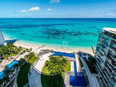 Doomos. Venta Departamento Con Acceso Al Mar En Cancun