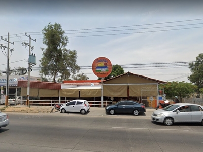 Super Terreno comercial en esquina sobre la avenida López Mateos Sur