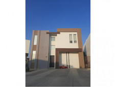 residencia en venta 293 m fracc. nueva galicia cd. juárez chihuahua.