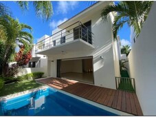 Doomos. Oportunidad venta de casa en residencial Cumbres Cancun