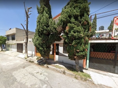Casa en Montes Cotopaxi, Jardines de Morelos, Ecatepec. Propiedad Adjudicada