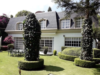 Doomos. Casa con Jardin Bosques de las Lomas