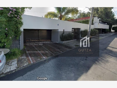 Doomos. CASA EN REMATE BANCARIO CRESTON 376 A JARDINES DEL PEDREGAL ALVARO OBREGON CDMX-FMM