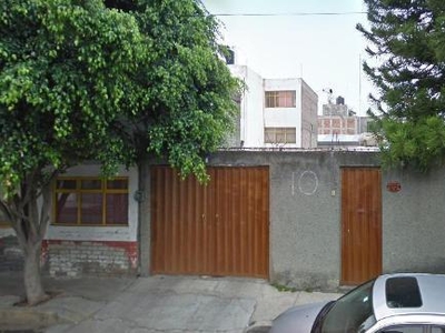 Doomos. Casa en Remate Bancario Sirenas 10 Col. Del Mar Tláhuac CdMx-FMM