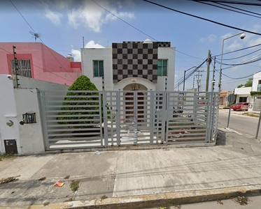 Doomos. Casa en Venta, Residencial Chetumal, Quintana Roo- REMATE