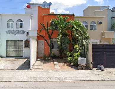 Doomos. Hermosa casa en Remate Bancario en Cancún Quintana Roo