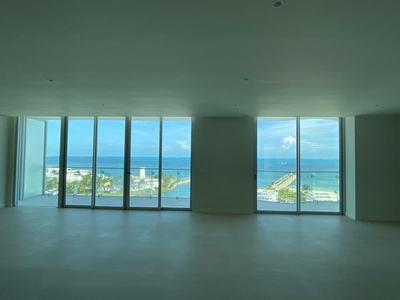 Doomos. OPORTUNIDAD UNICA LUJOSO Y SEGURO DEPARTAMENTO 4BR VISTA AL MAR CARIBE PUERTO CANCUN